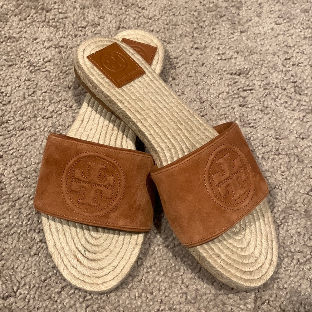 7.5 Tory Burch sandals
